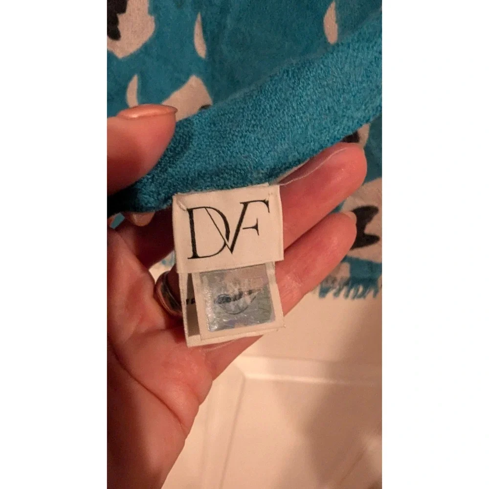 Diane Von Furstenberg wrap yourself